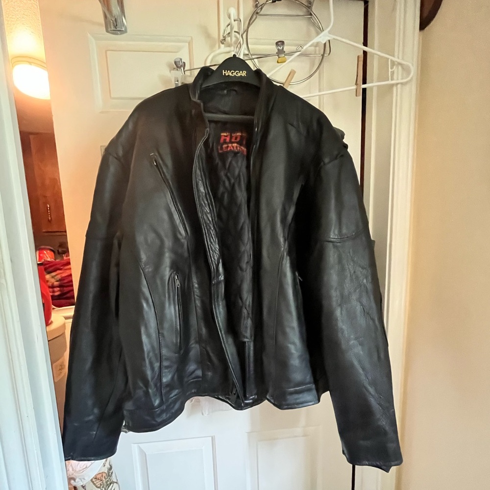 Men’s leather biker jacket